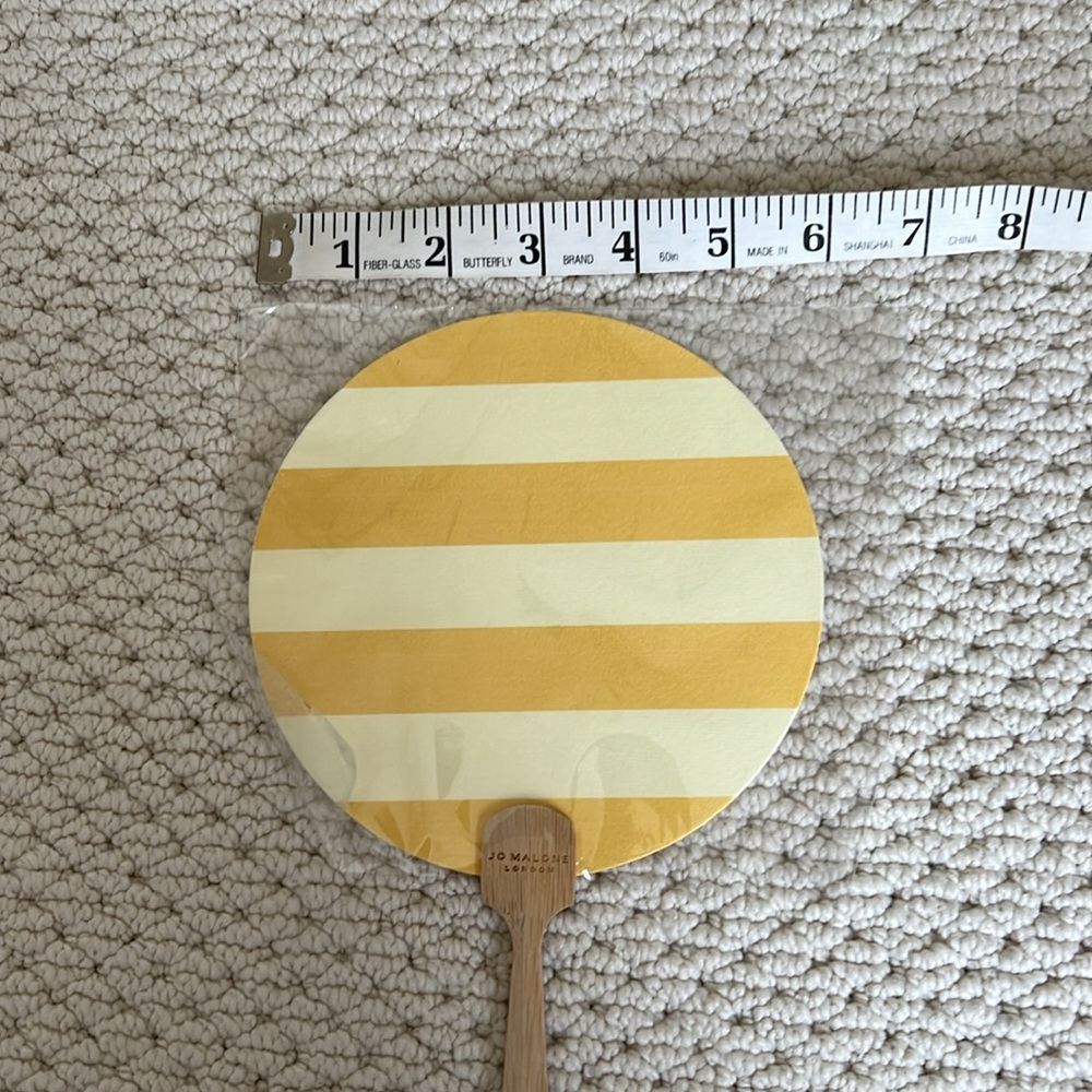 NWT set of Jo Malone accessories - hand fan and velvet pouch - Picture 3 of 8